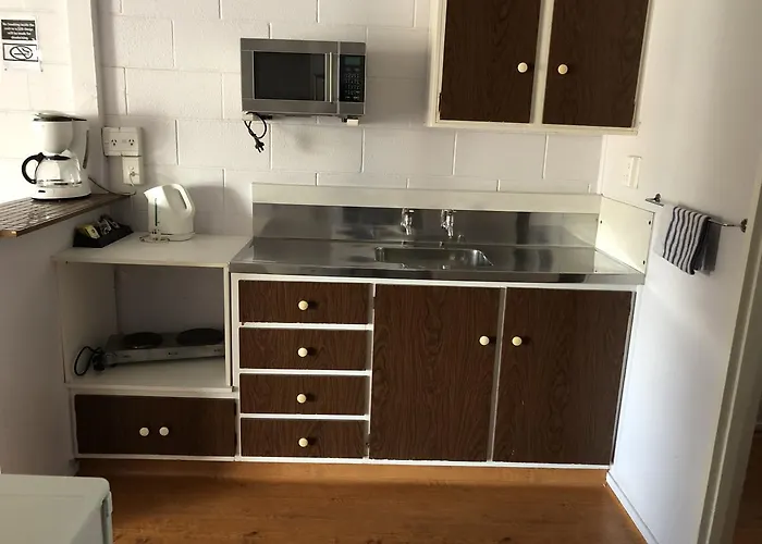 Gibson Court 2*