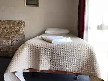 Gibson Court Motel